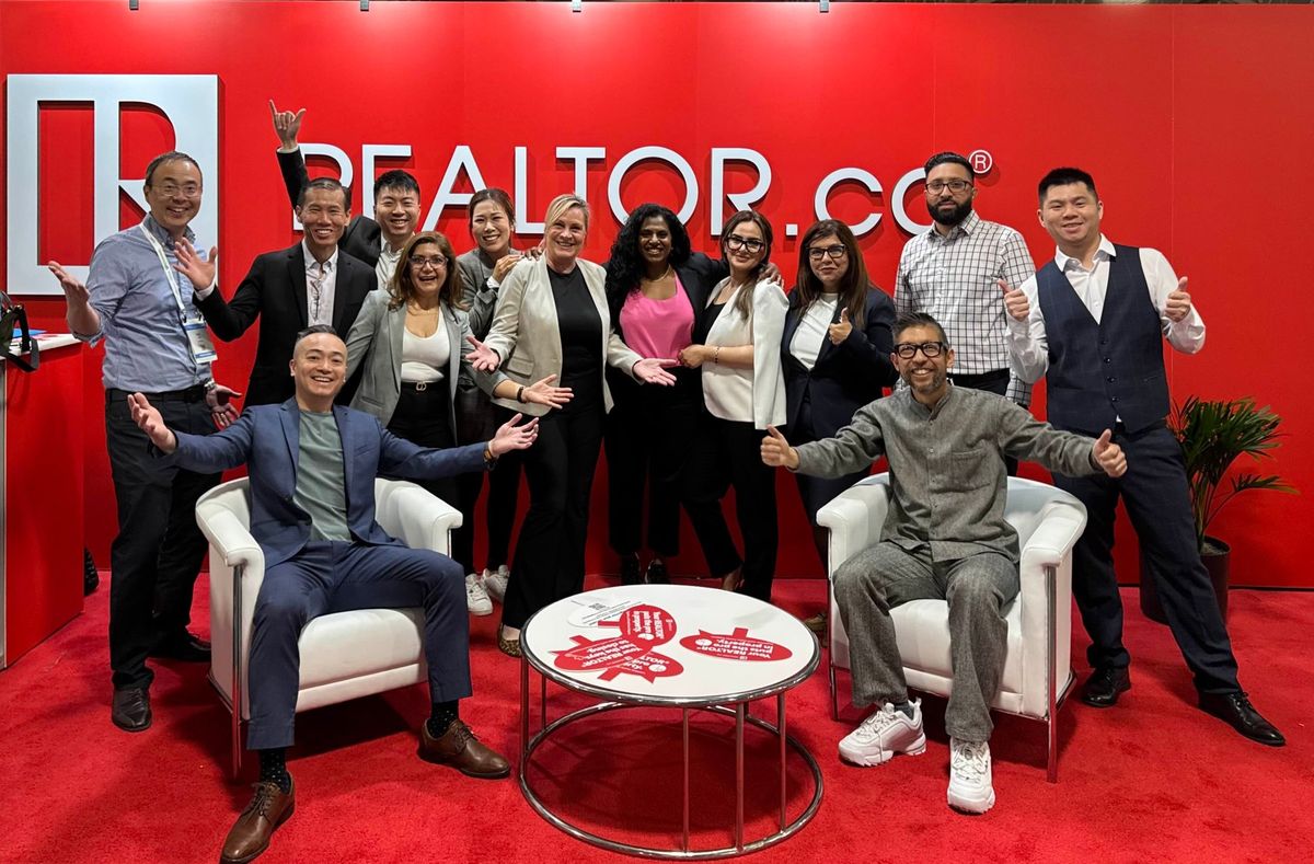 Team Forward agents at a real estate conference